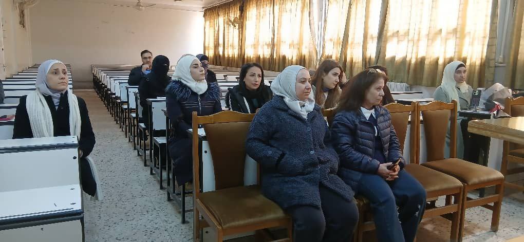 مناقشة رسالة ماجستير في كلية التربية بجامعة حماة ومنحها درجة امتياز